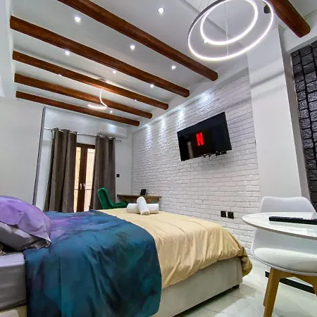 St. Tatti Luxury Studio *