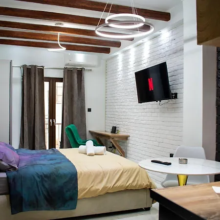 St. Tatti Luxury Studio *