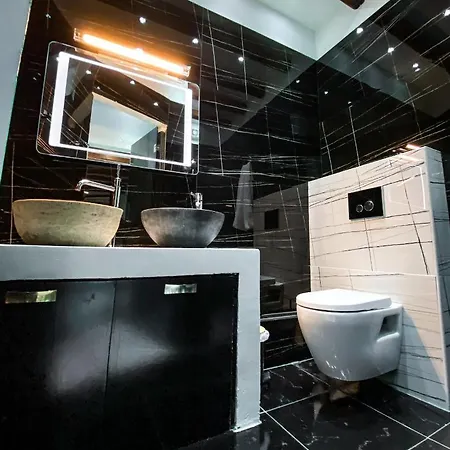 St. Tatti Luxury Studio Apartman *